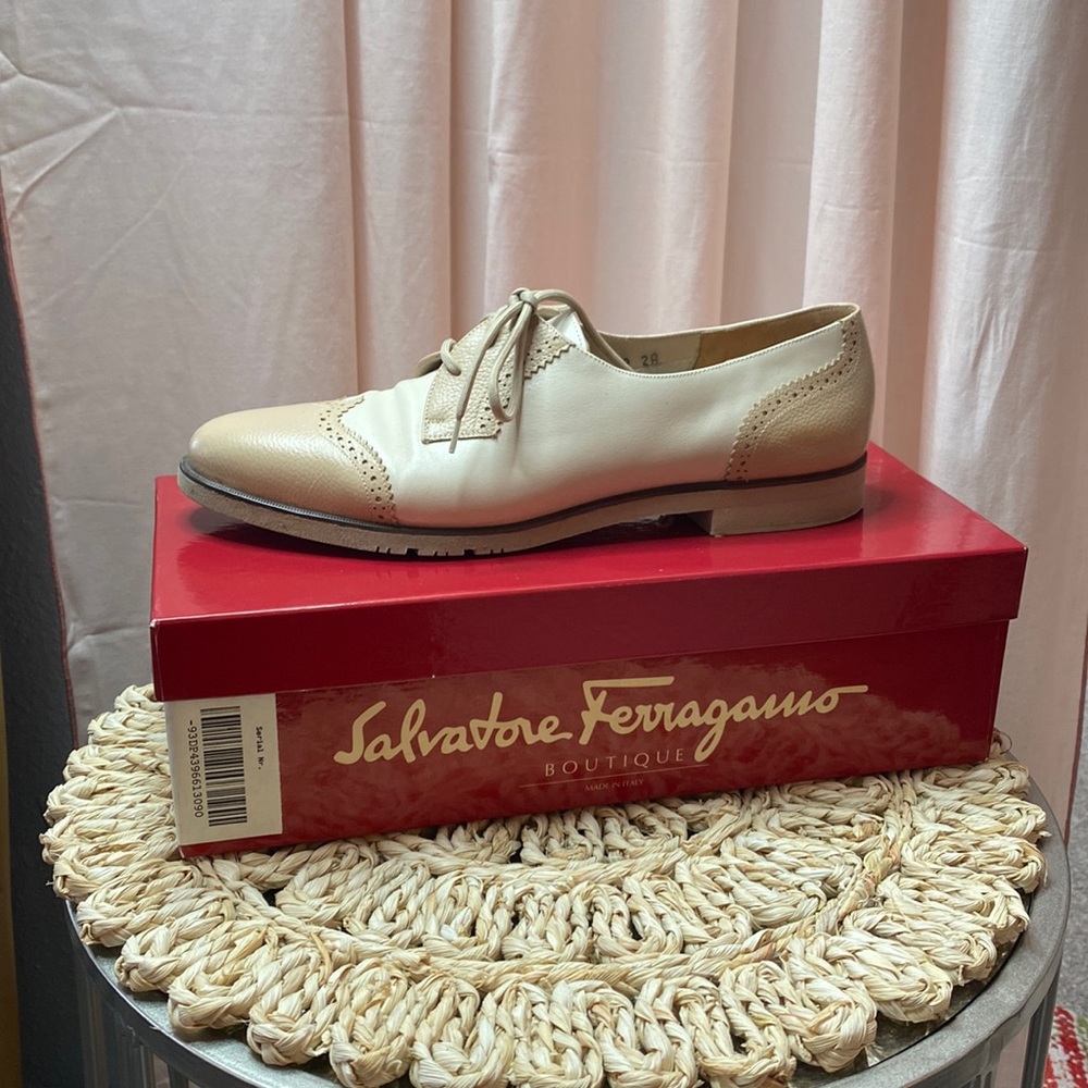 Beautiful Salvatore Ferragamo Oxford shoe